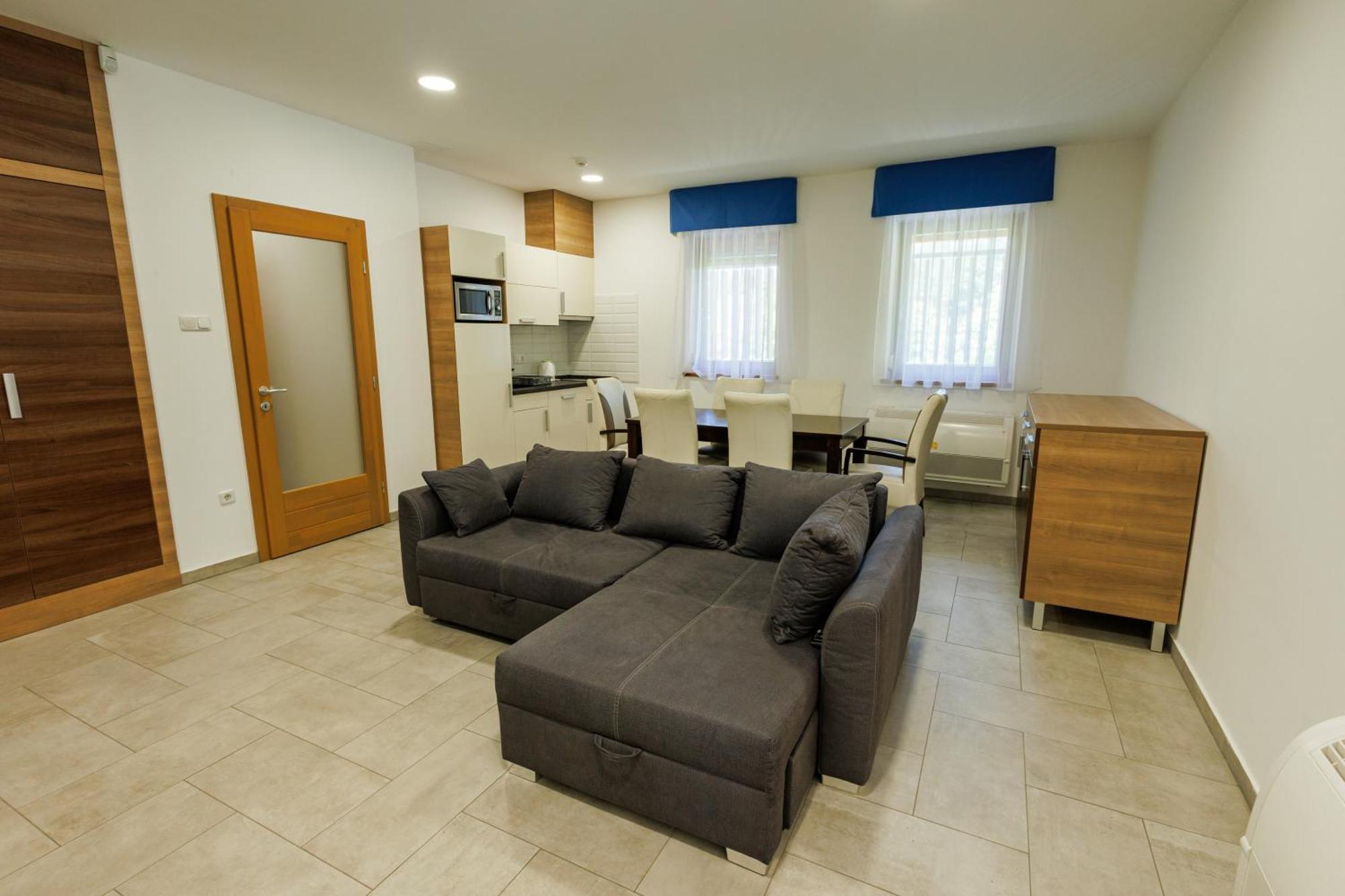 Jacht Apartmanok Balatonfured Luaran gambar