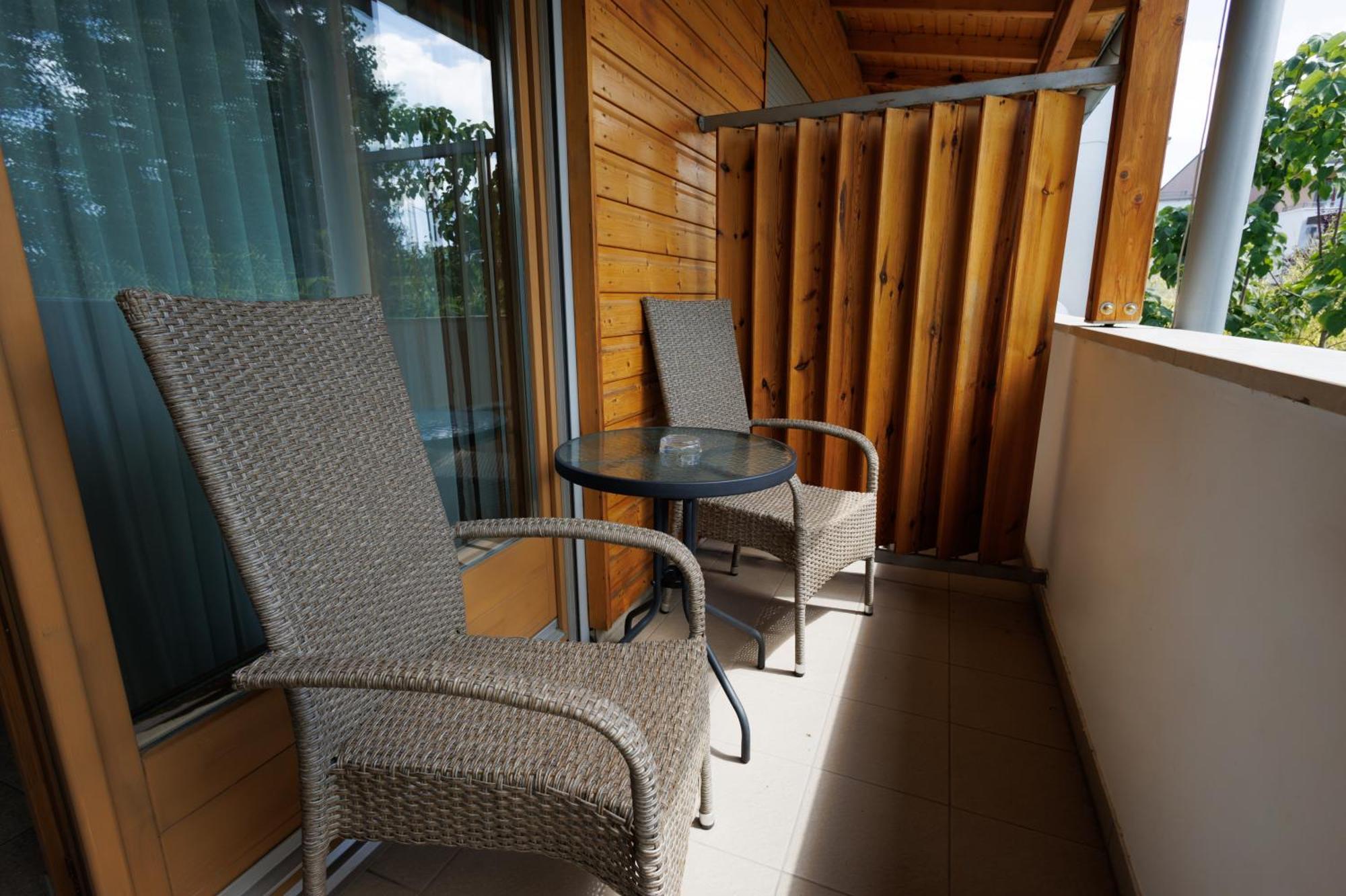 Jacht Apartmanok Balatonfured Luaran gambar